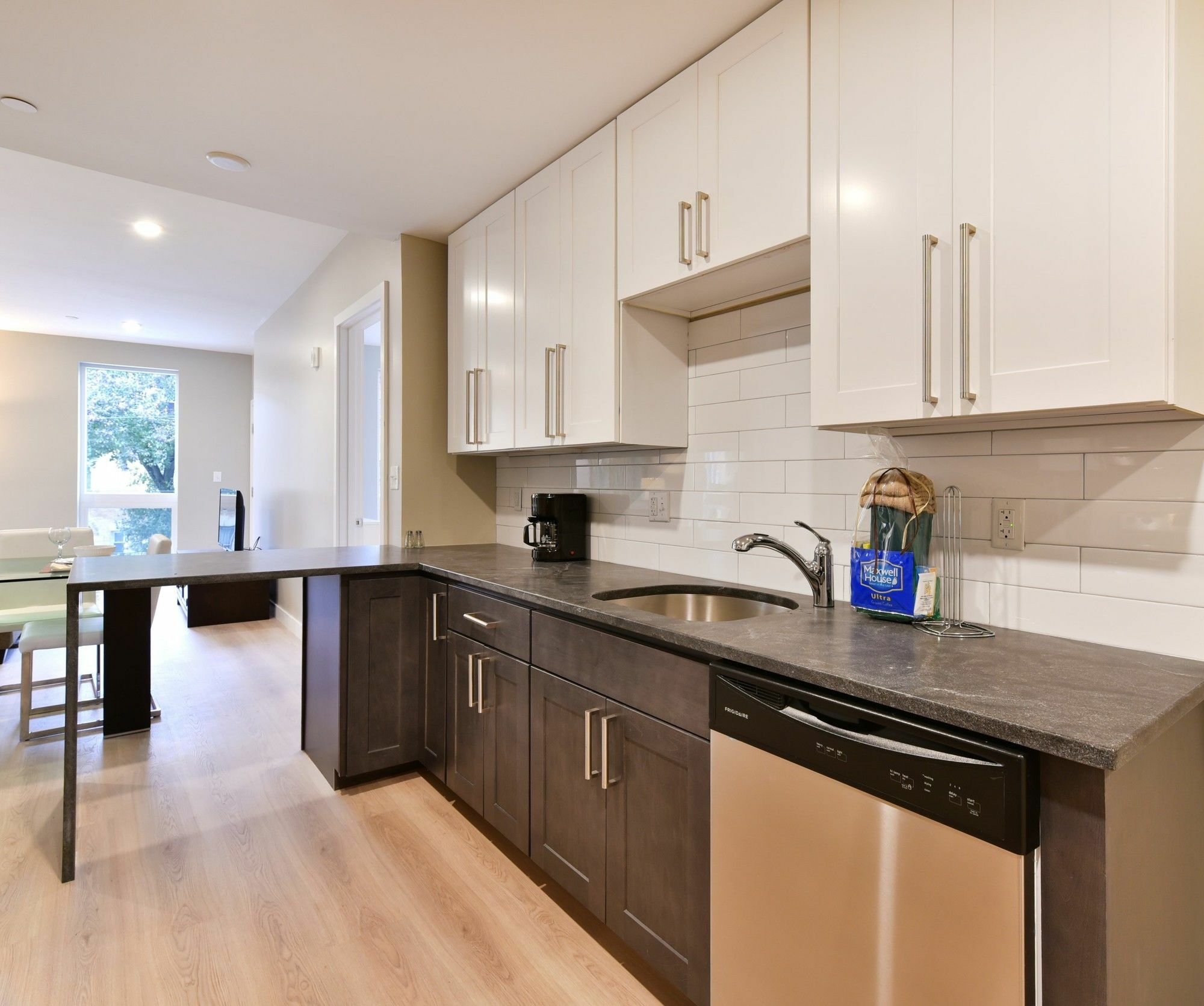 Global Luxury Suites At Longwood Brookline Esterno foto