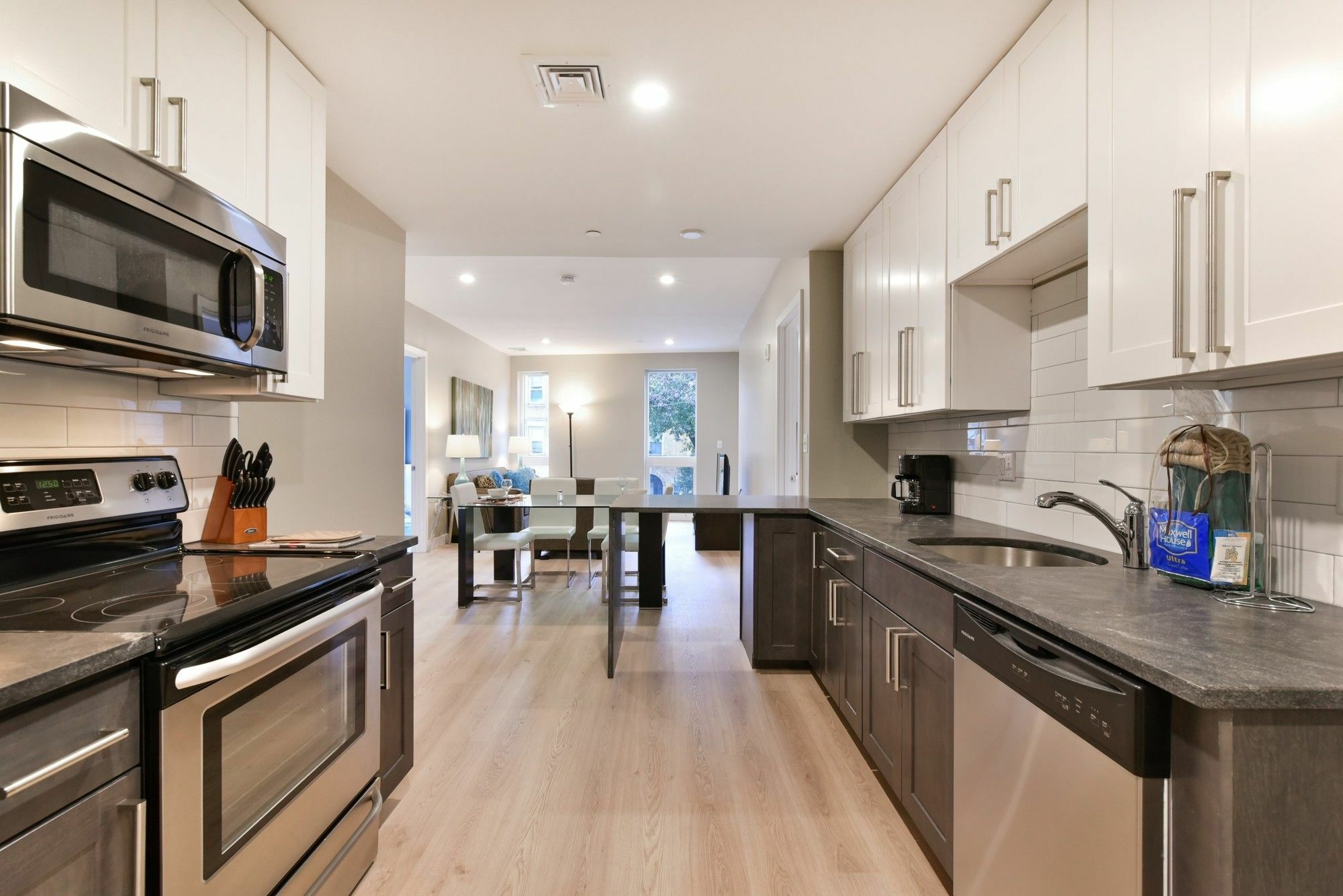 Global Luxury Suites At Longwood Brookline Esterno foto