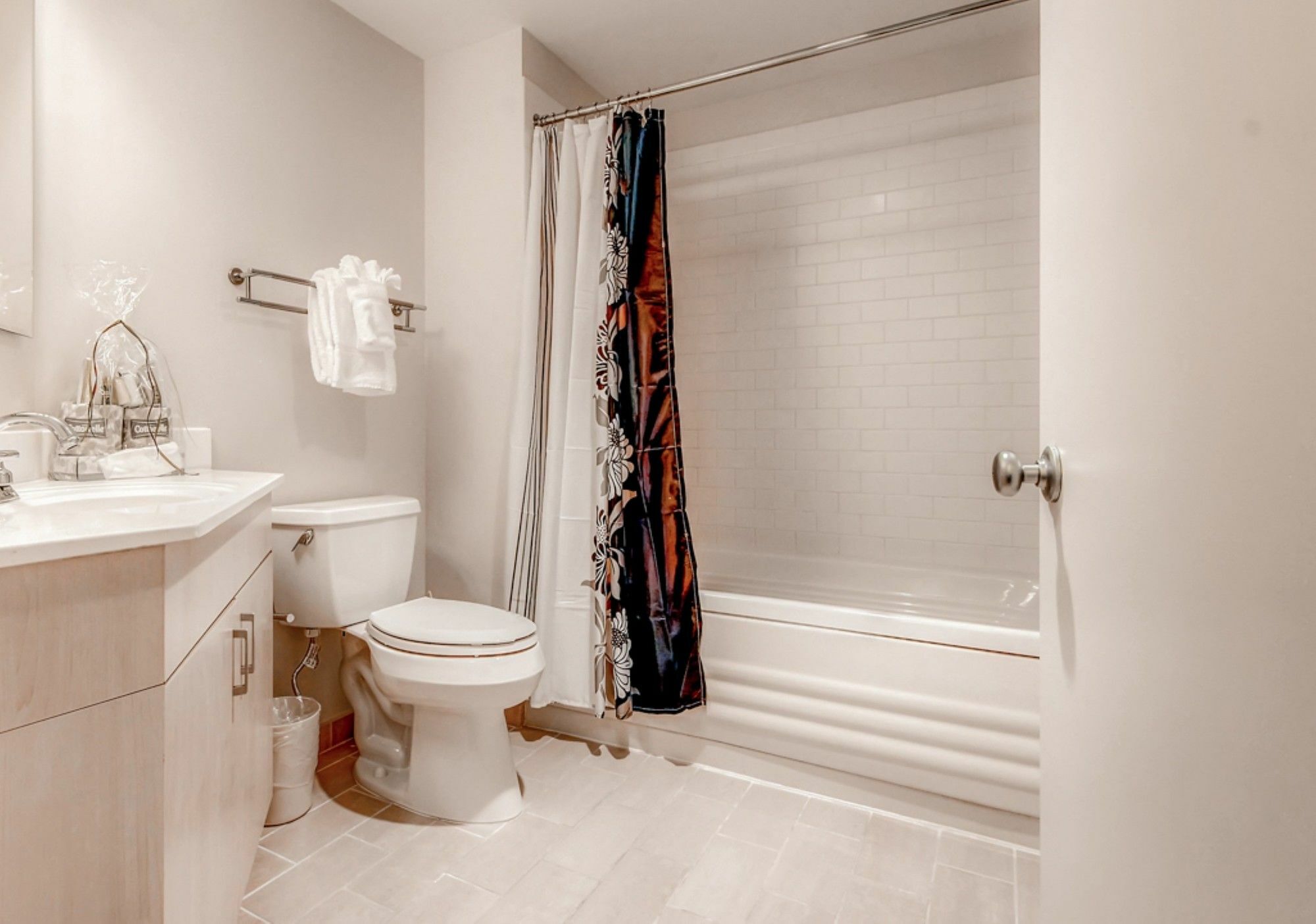 Global Luxury Suites At Longwood Brookline Esterno foto